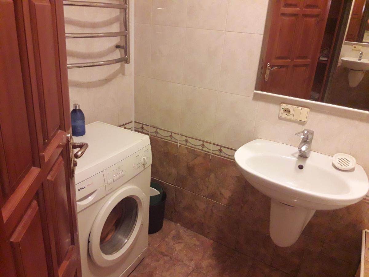 Appartment Near M. 23 Serpnya Kharkiv Exterior photo